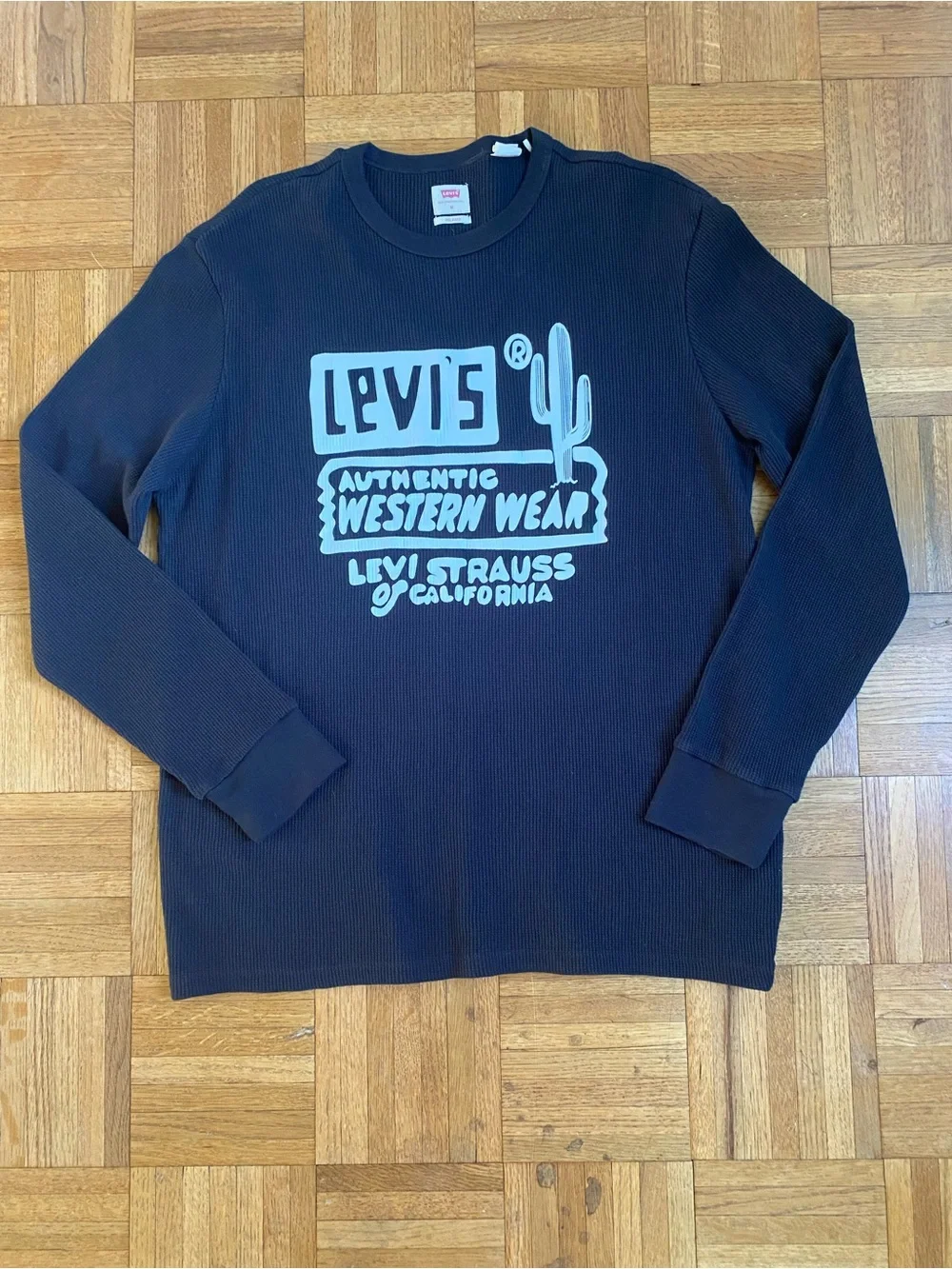 Levis Thermal Black Long Sleeve Cactus Western Mens M